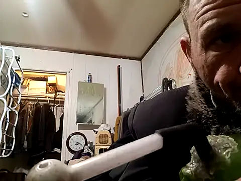 Snapshot of gettinit2wice chatting on February 2025 02:00:01 PM gettinit2wice online show from February 2025 02:00:01 PM