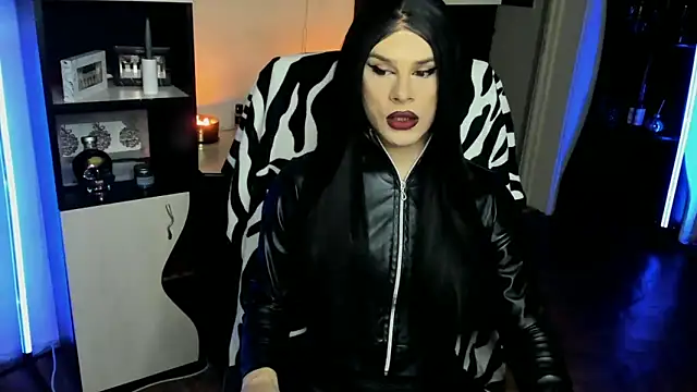 EvelynLexy online show from March 2026 06:48:01 PM