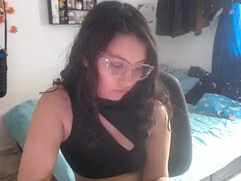 Snapshot of HannaKlein chatting on February 2026 06:04:02 PM HannaKlein online show from February 2026 06:04:02 PM