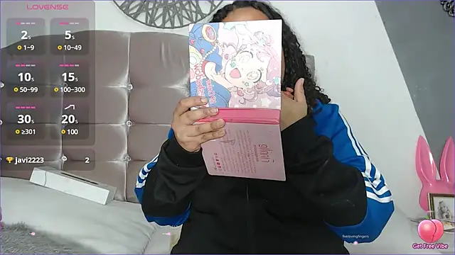 Snapshot of paytonbailey chatting on December 2024 12:33:02 PM paytonbailey online show from December 2024 12:33:02 PM