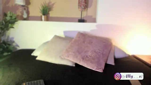 Ally addams online show from October 2025 04:11:01 AM