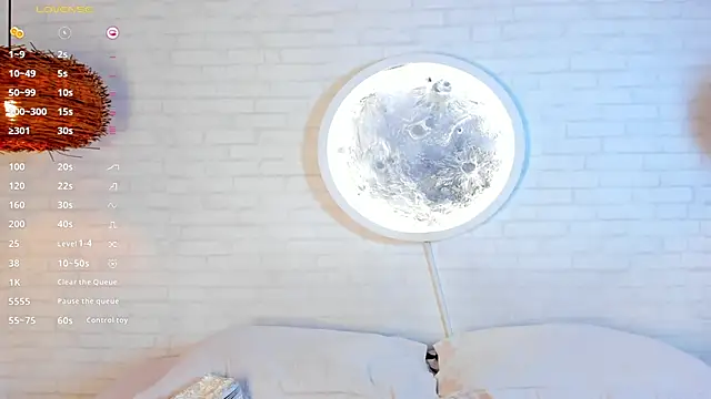 Elise Diamond online show from September 2025 01:17:01 AM