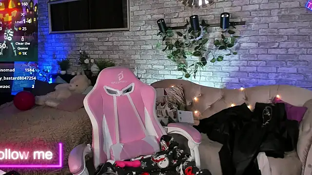 Snapshot of Alex_Howell chatting on January 2025 02:53:02 AM Alex Howell online show from January 2025 02:53:02 AM