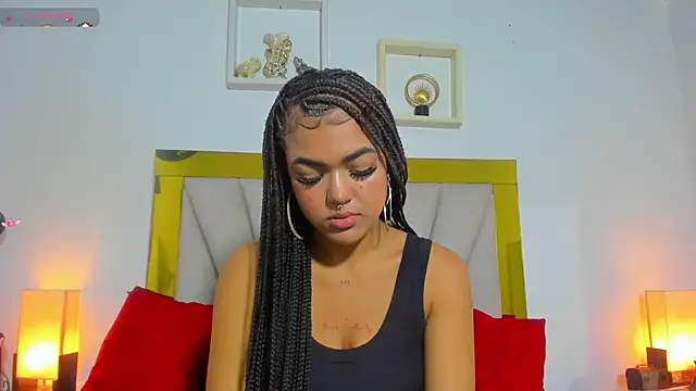 Snapshot of vahiolet_fuentes chatting on December 2024 03:10:02 AM vahiolet fuentes online show from December 2024 03:10:02 AM