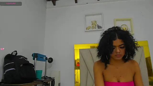 Snapshot of vahiolet_fuentes chatting on January 2025 03:13:01 AM vahiolet fuentes online show from January 2025 03:13:01 AM