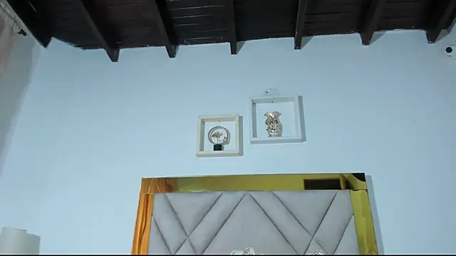 Snapshot of vahiolet_fuentes chatting on February 2025 10:18:01 PM vahiolet fuentes online show from February 2025 10:18:01 PM