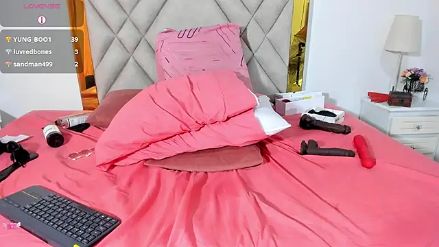 Snapshot of vahiolet_fuentes chatting on February 2025 10:11:02 PM vahiolet fuentes online show from February 2025 10:11:02 PM