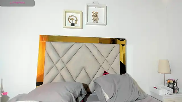 Snapshot of vahiolet_fuentes chatting on February 2025 07:31:02 PM vahiolet fuentes online show from February 2025 07:31:02 PM