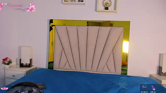 Snapshot of vahiolet_fuentes chatting on November 2025 03:07:01 AM vahiolet fuentes online show from November 2025 03:07:01 AM