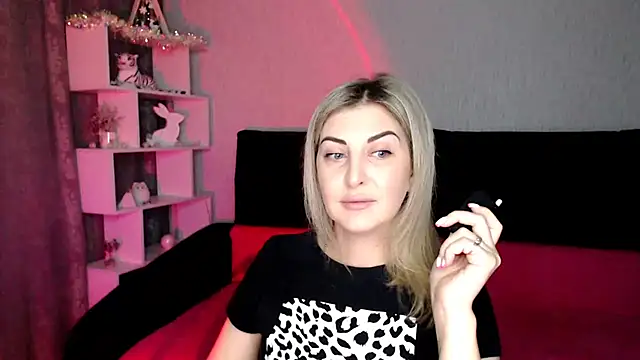 Snapshot of Amelia_Harper chatting on December 2024 02:17:02 PM Amelia Harper online show from December 2024 02:17:02 PM