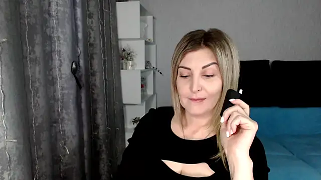 Snapshot of Amelia_Harper chatting on February 2025 03:26:01 PM Amelia Harper online show from February 2025 03:26:01 PM