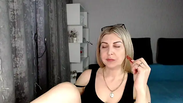 Snapshot of Amelia_Harper chatting on March 2025 02:44:01 PM Amelia Harper online show from March 2025 02:44:01 PM