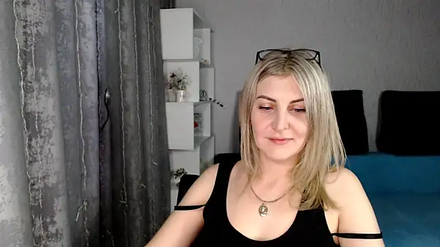 Snapshot of Amelia_Harper chatting on March 2025 05:50:02 PM Amelia Harper online show from March 2025 05:50:02 PM