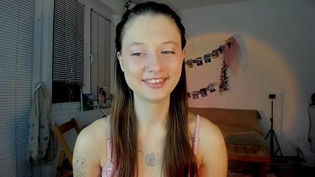 Jenny darling love online show from February 2025 07:05:02 PM