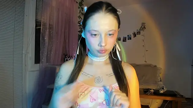 Jenny darling love online show from November 2025 07:24:02 PM