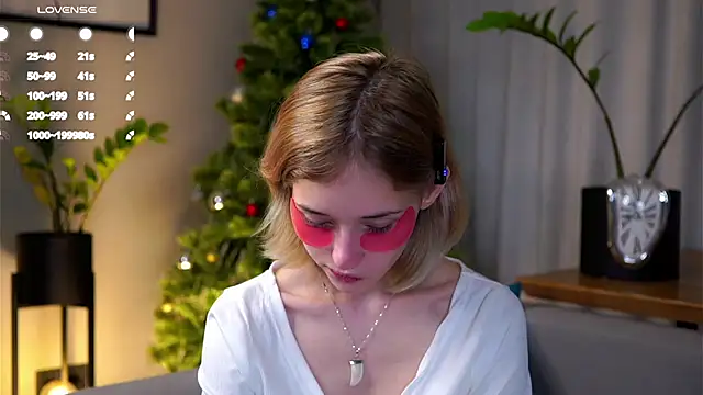 Snapshot of EdlinHargus chatting on January 2025 01:32:01 AM EdlinHargus online show from January 2025 01:32:01 AM