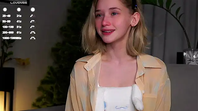 Snapshot of EdlinHargus chatting on January 2025 01:29:01 AM EdlinHargus online show from January 2025 01:29:01 AM