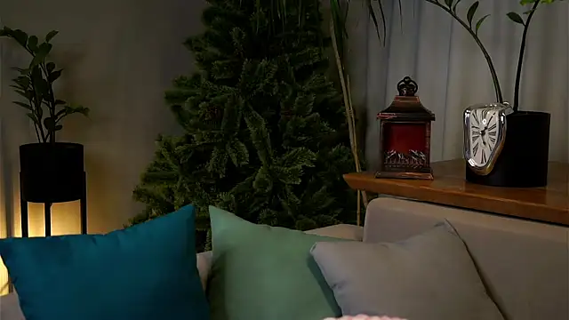 Snapshot of EdlinHargus chatting on February 2025 06:10:02 AM EdlinHargus online show from February 2025 06:10:02 AM