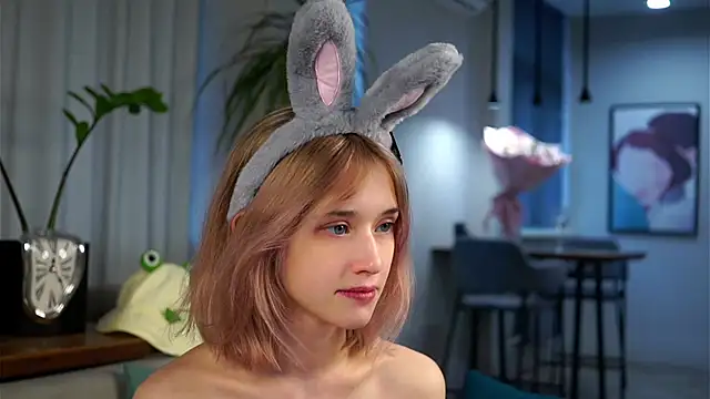 Snapshot of EdlinHargus chatting on February 2025 07:56:01 AM EdlinHargus online show from February 2025 07:56:01 AM