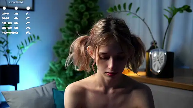 Snapshot of EdlinHargus chatting on February 2025 08:27:02 AM EdlinHargus online show from February 2025 08:27:02 AM