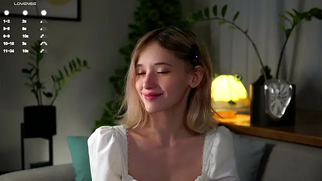 Snapshot of EdlinHargus chatting on February 2025 01:46:02 AM EdlinHargus online show from February 2025 01:46:02 AM