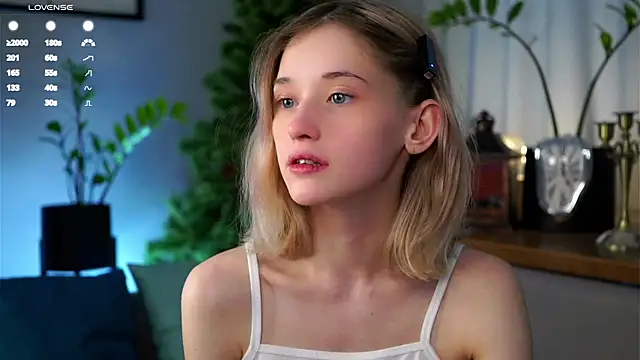 Snapshot of EdlinHargus chatting on February 2025 04:46:02 AM EdlinHargus online show from February 2025 04:46:02 AM