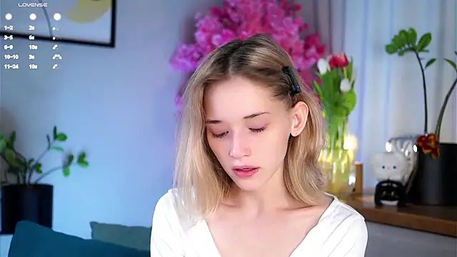 Snapshot of EdlinHargus chatting on March 2025 06:17:02 AM EdlinHargus online show from March 2025 06:17:02 AM