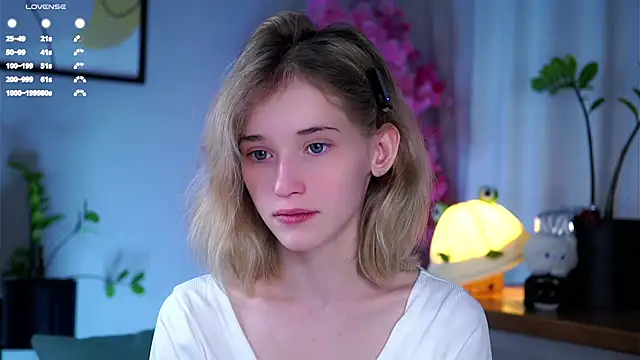 Snapshot of EdlinHargus chatting on March 2025 01:48:02 AM EdlinHargus online show from March 2025 01:48:02 AM