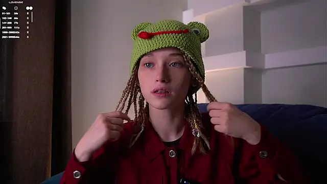 Snapshot of EdlinHargus chatting on September 2025 03:19:01 AM EdlinHargus online show from September 2025 03:19:01 AM