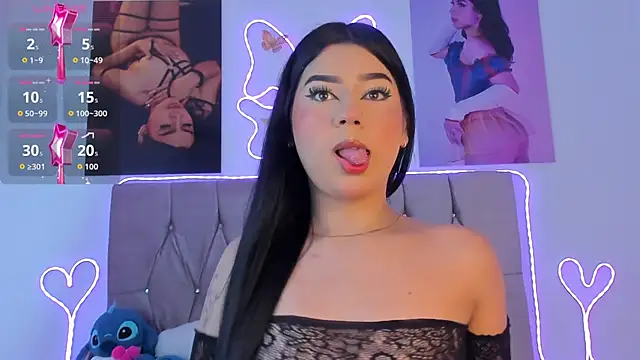 Ashley piinkk  online show from April 2026 10:28:02 AM