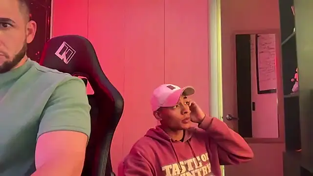 Snapshot of Jhonyblack_1 chatting on December 2025 05:03:02 AM Jhonyblack 1 online show from December 2025 05:03:02 AM