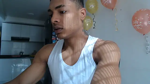 Jhonyblack 1 online show from May 2026 01:16:02 PM