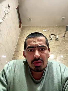 Snapshot of shivani0999 chatting on January 2026 11:43:01 PM shivani0999 online show from January 2026 11:43:01 PM