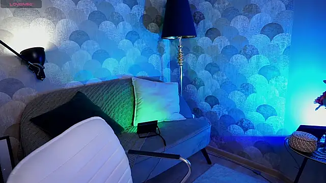 Snapshot of UmaTruewoman chatting on December 2024 12:23:01 PM UmaTruewoman online show from December 2024 12:23:01 PM