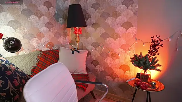 Snapshot of UmaTruewoman chatting on December 2024 06:11:02 AM UmaTruewoman online show from December 2024 06:11:02 AM