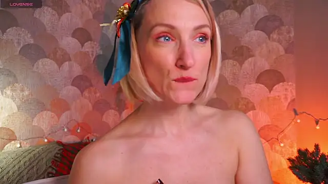 Snapshot of UmaTruewoman chatting on December 2024 09:17:02 AM UmaTruewoman online show from December 2024 09:17:02 AM