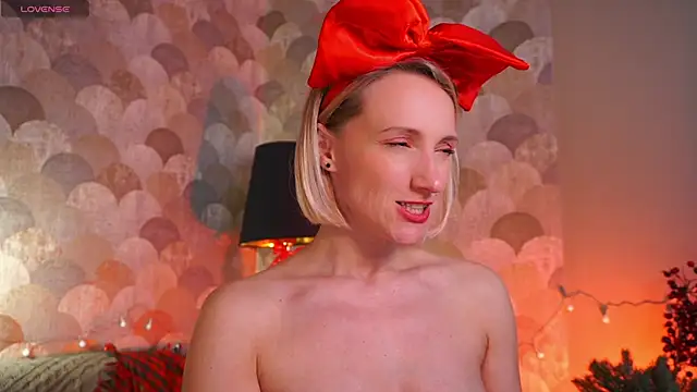 Snapshot of UmaTruewoman chatting on December 2024 12:22:02 PM UmaTruewoman online show from December 2024 12:22:02 PM