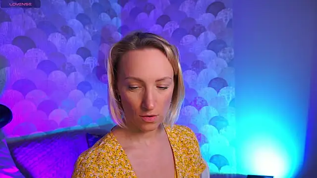 Snapshot of UmaTruewoman chatting on January 2025 05:54:01 AM UmaTruewoman online show from January 2025 05:54:01 AM