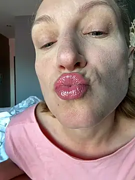 UmaTruewoman online show from April 2026 01:43:02 AM