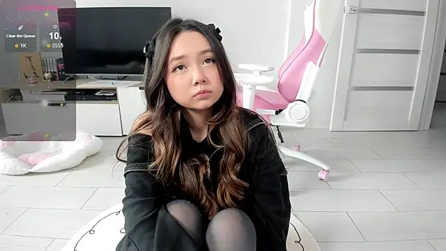 Fluffy Rose online show from May 2026 03:13:02 AM