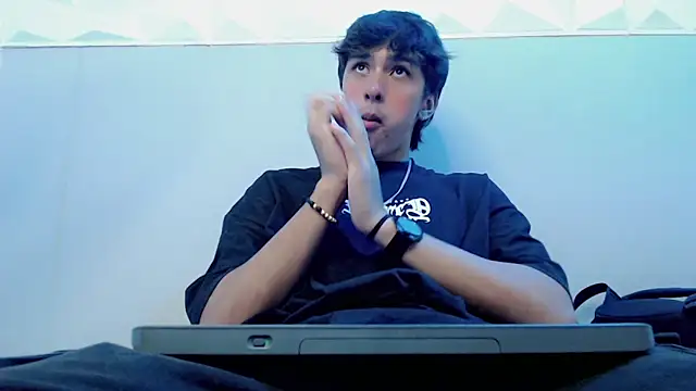 Jake tripp online show from October 2025 05:07:01 AM