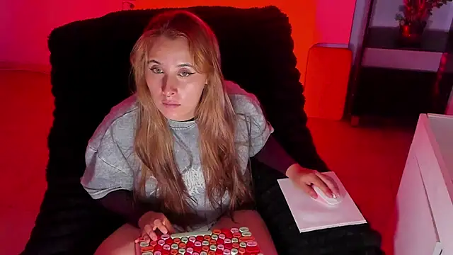 bonnie moon  online show from November 2025 08:31:01 PM