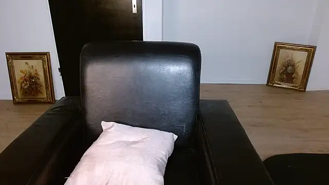 JuicyJanexo online show from January 2026 05:01:02 AM