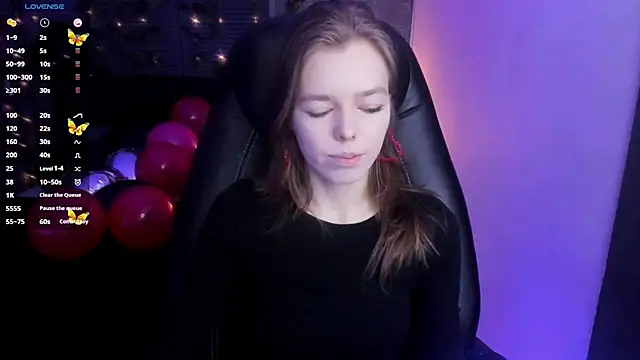 Tina Tayllor online show from February 2025 04:11:02 PM