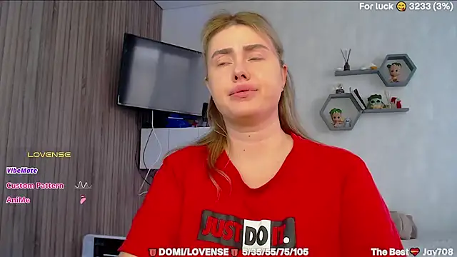 SuchCute online show from March 2026 02:50:01 AM