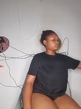 Snapshot of hot-tandy chatting on March 2025 11:02:01 PM hot-tandy online show from March 2025 11:02:01 PM