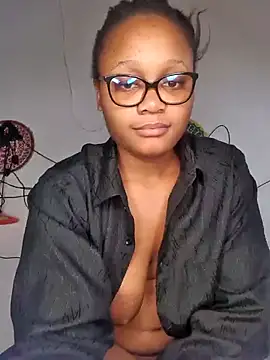 Snapshot of hot-tandy chatting on March 2025 07:53:01 PM hot-tandy online show from March 2025 07:53:01 PM