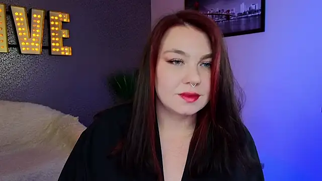 Lilumytrend online show from February 2025 12:13:01 PM