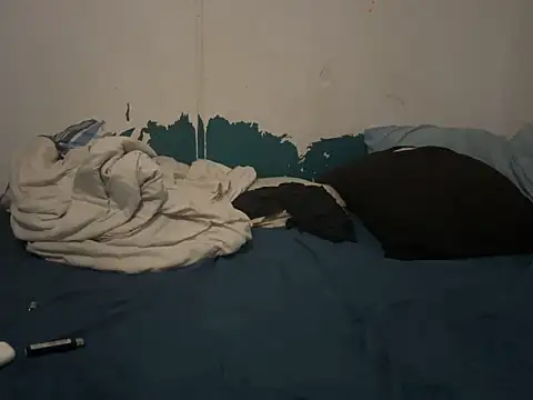 Snapshot of cloudy_switch chatting on November 2025 06:28:01 AM cloudy switch online show from November 2025 06:28:01 AM