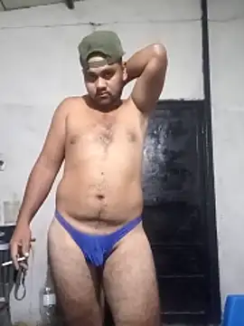 Snapshot of travieso2893 chatting on May 2026 01:11:02 AM travieso2893 online show from May 2026 01:11:02 AM